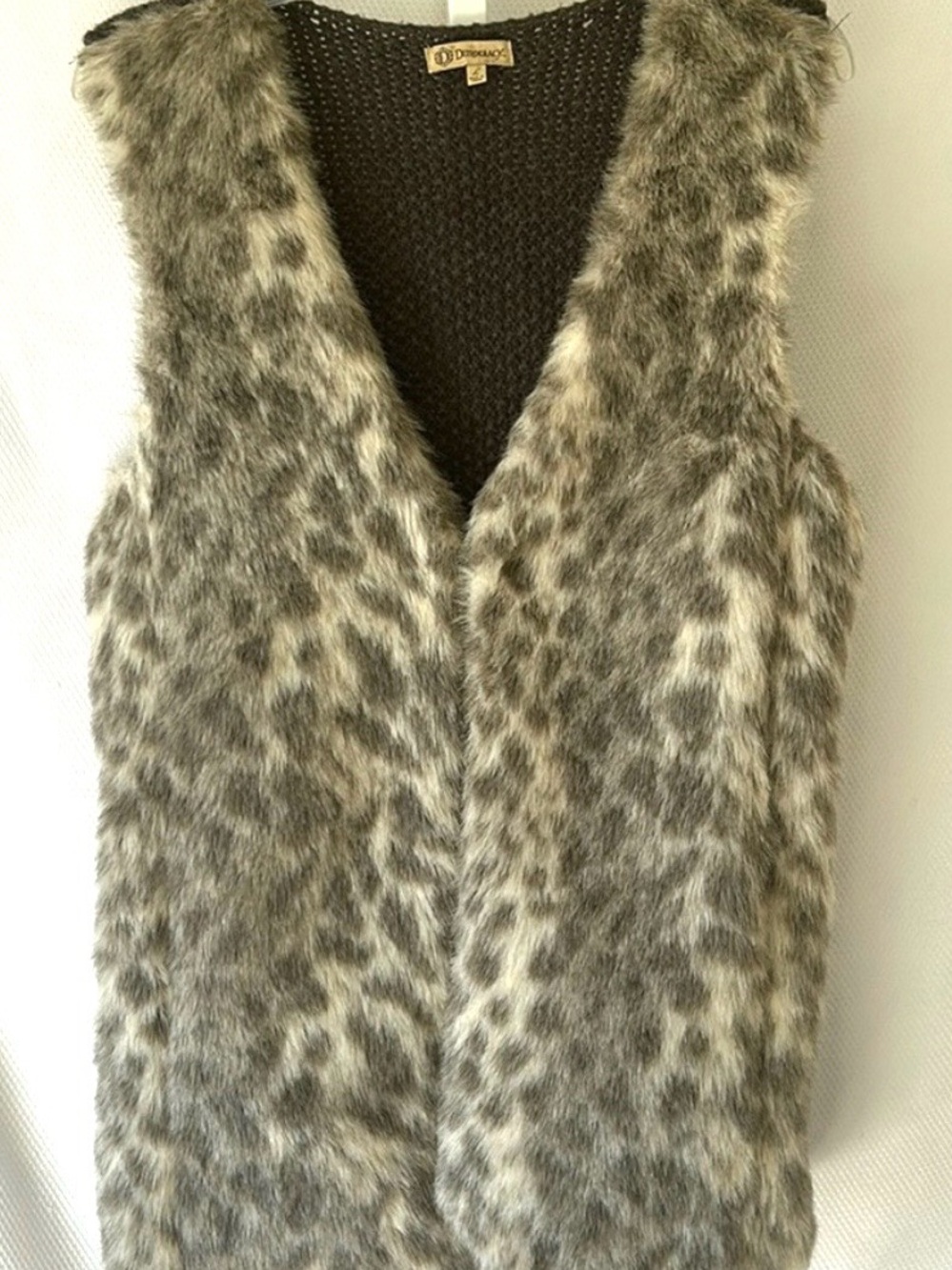 Democracy Woman’s Size Large Faux Fur Front Knit Back Animal Print Vest